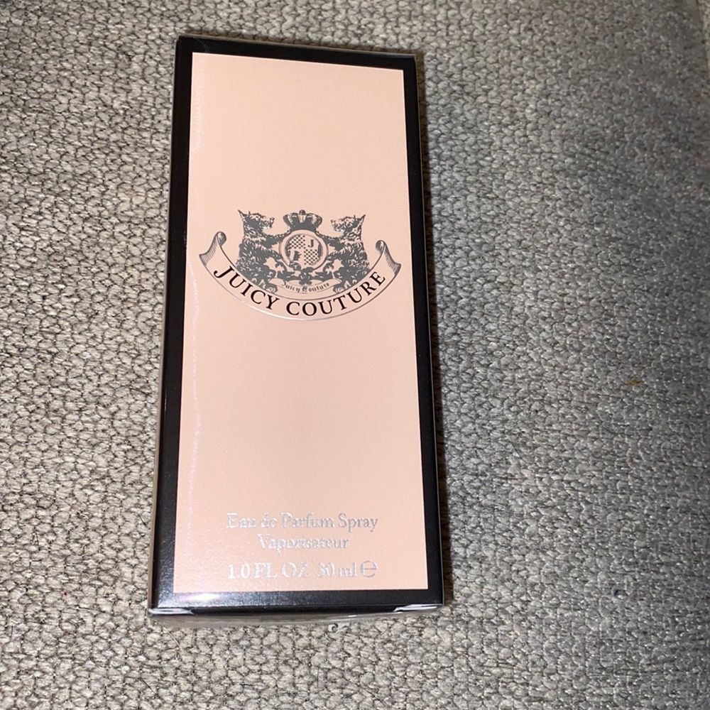 NEW Juicy Couture set 2 bottles